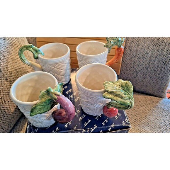 Set of 4 Fitz & Floyd Vegetable Garden Basket Mugs Different Veggies Mint in Box - Picture 2 of 12